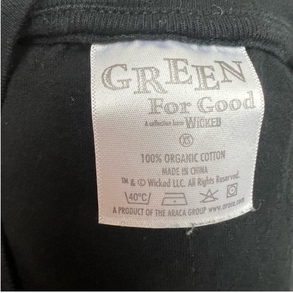 Wicked The Musical Good and Bad Witch
T-shirt - Picture 5 of 5